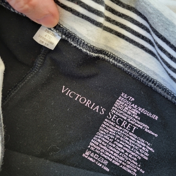 Victoria's Secret black with striped foldover angel wing legging Size XS - Picture 2 of 5